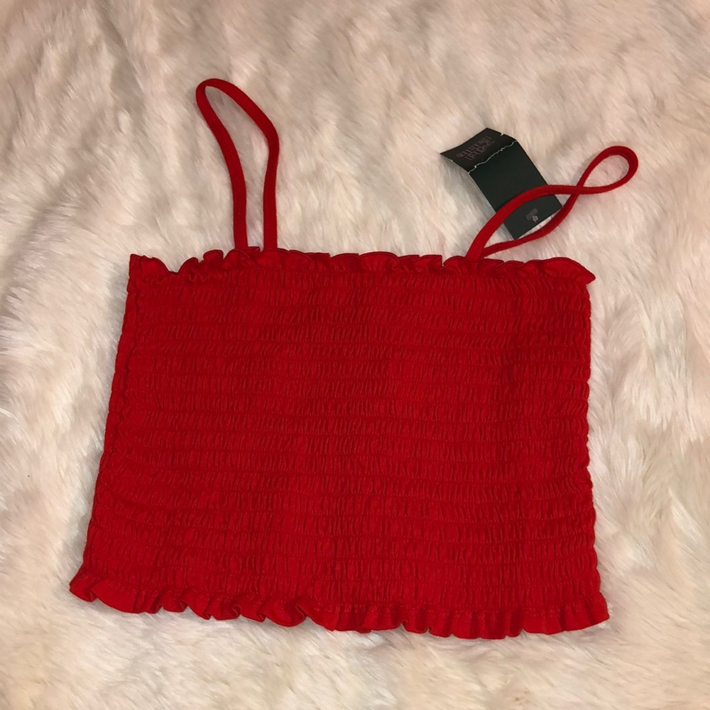 Red scrunched crop top tank